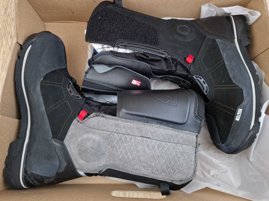 Botas de Moto - REVIT DISCOVERY (novas em caixa) Tam.43