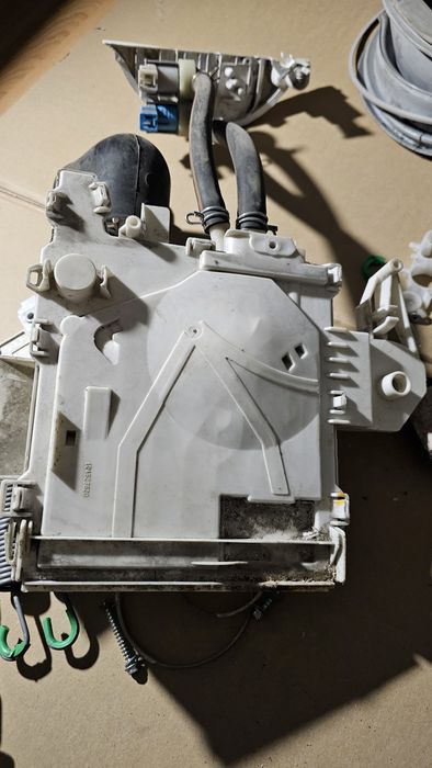 Części zamienne do pralki Electrolux EWF 1005 drzwiczki wąż sprężyna