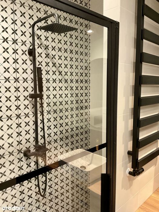 Apartament w Sercu Łodzi Otulony Zielenią – Osiedle 8 Dębów