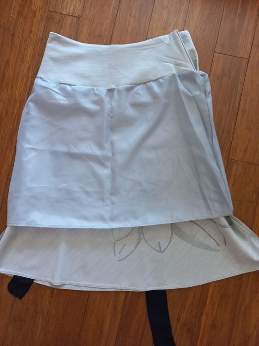 Spódnica midi M trapezowa