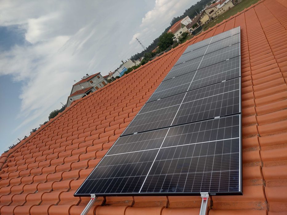 LIMPEZA E MANUTENÇÃO DE PAINÉIS SOLAR E OUTROS