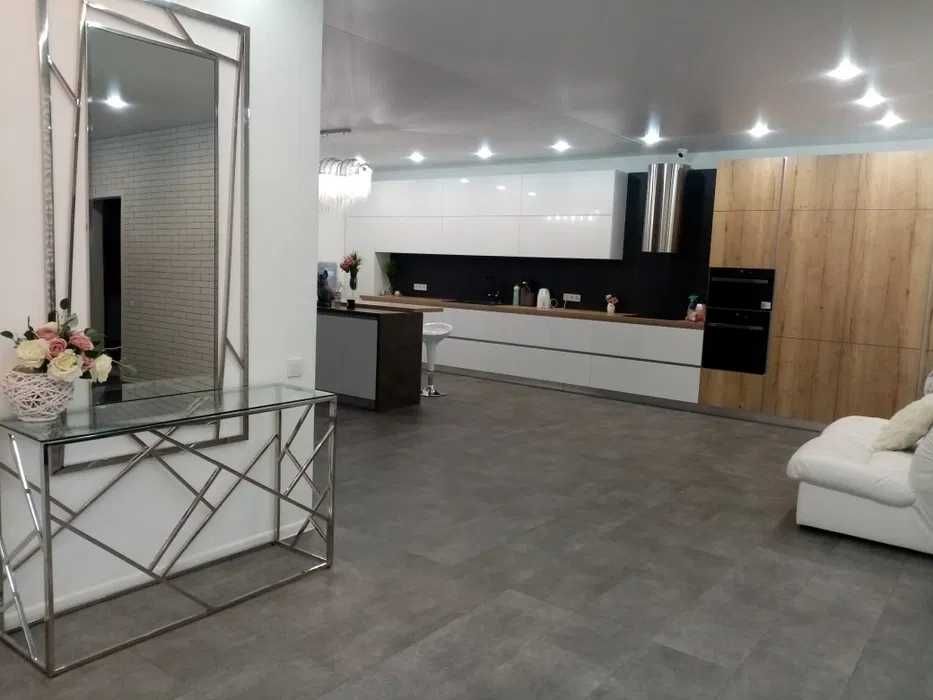 Продам Дом 228м2, 10 соток с бассейном и баней | Эксклюзив | Действующий бизнес