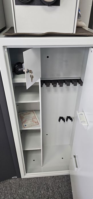 Szafa na BROŃ,  sejf S1 na broń długą, krótką, amunicję • ALTARO-53KL