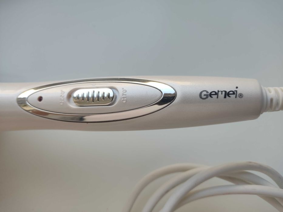 Плойка Щипцы Для Волос Тройна (требуется ремонт)