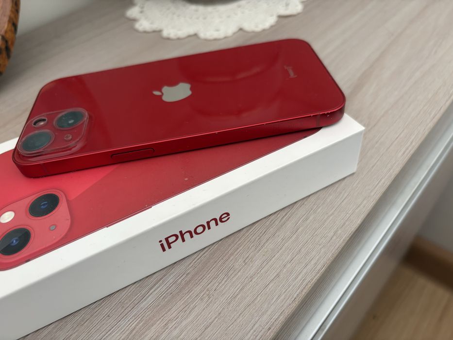 Iphone 13 Red color
