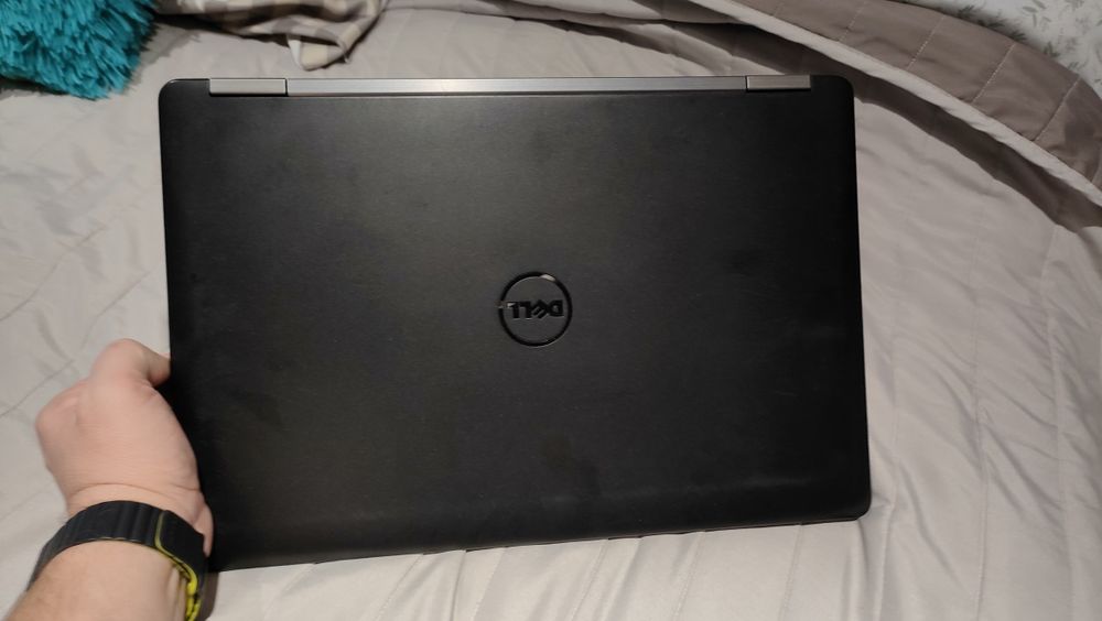 Dell Latitude E5570 i5 6440hq/Radeon R7+hd/16 Ram/370 Gb SSD