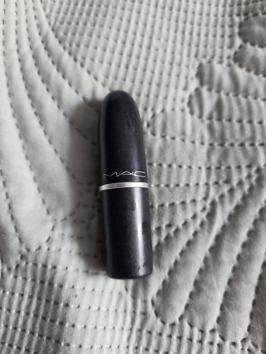 Pomadka mac matte 631