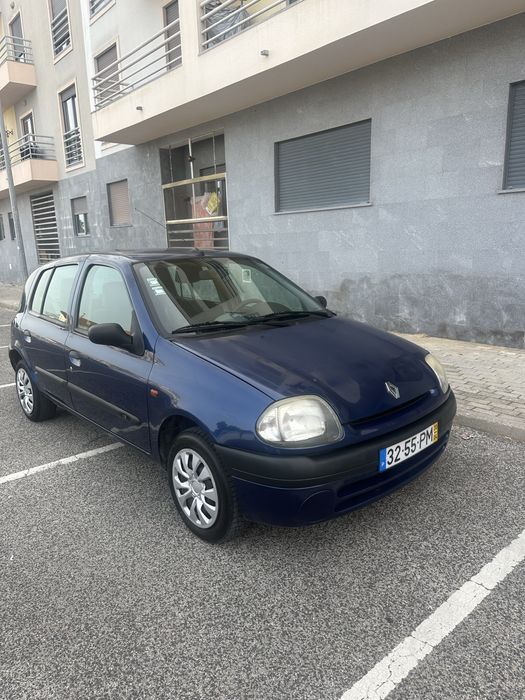 Renault Clio 1.2 gasolia - 2000