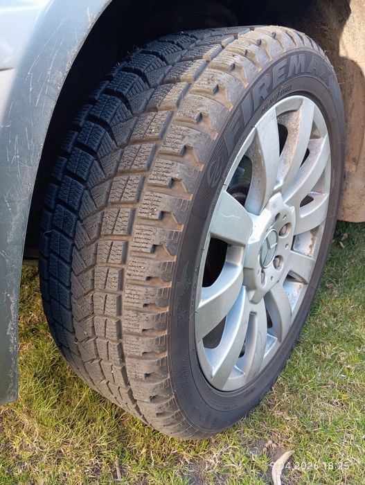 Roczne opony FIREMAX 235/50 R19