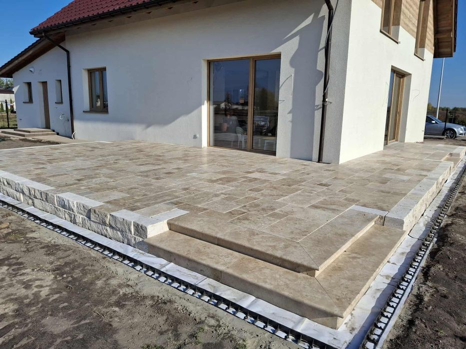 Kamień na taras/Trawertyn toscana w układzie rzymskim