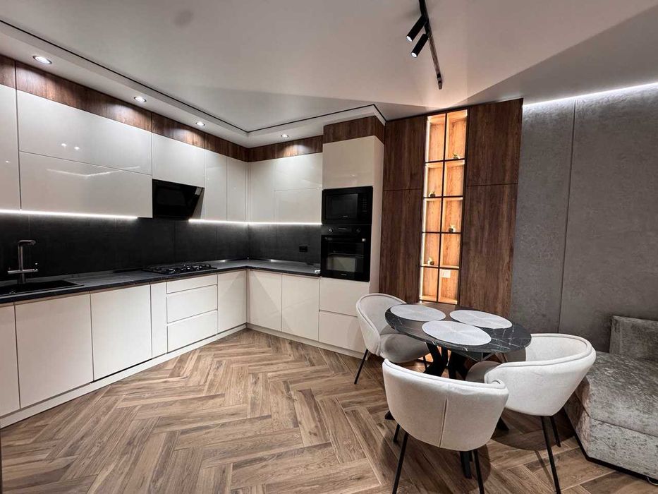 Оренда 1к квартири з терасою, Avalon Чорновола, перша здача, 1200$