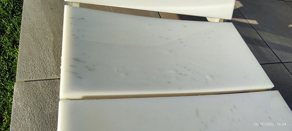 Espreguicadeira Na xemena usada