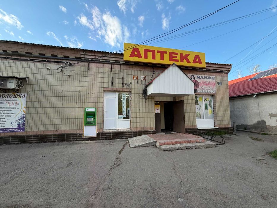 Продаж комерційного фасадного приміщення в місті Яготин 108 м2