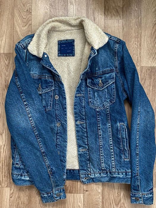 Zara man Чоловіча осіння джинсова куртка з хутром