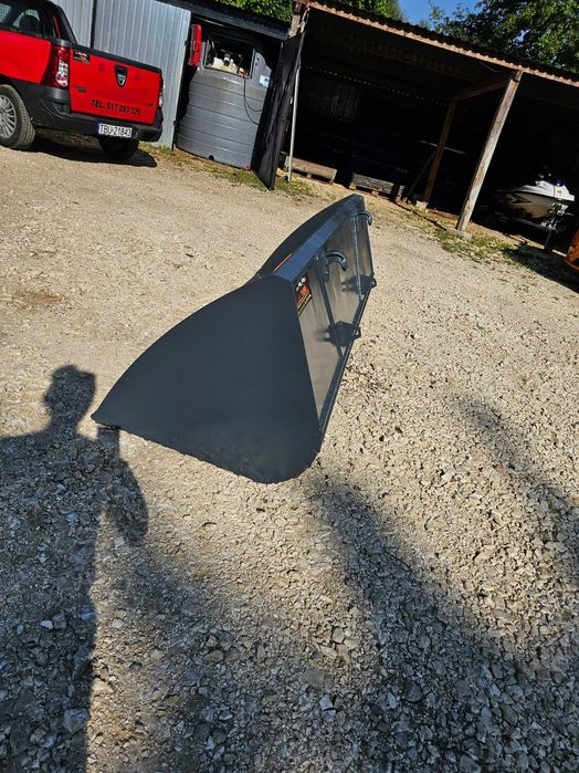 Łyżka łycha do tura ażurowa przesiewowa do ładowacza/ładowarki DOWÓZ