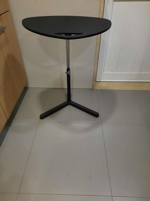 Mesa de apoio / cabeceira