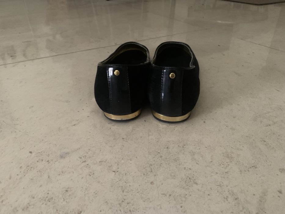 Sabrinas pretas de pele n 39 marca Cortefiel