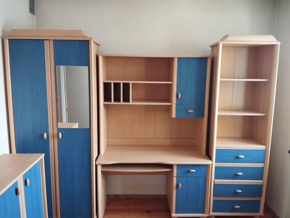 Zestaw mebli do pokoju