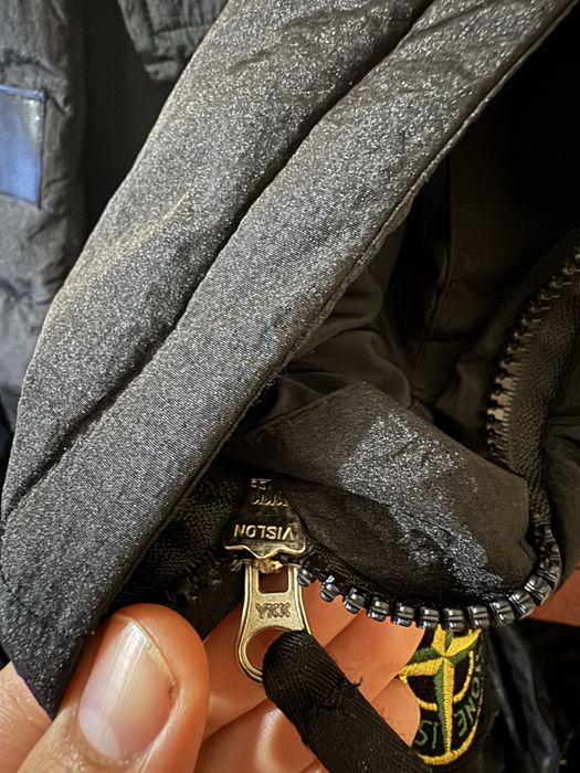 Продам жилет Stone Island