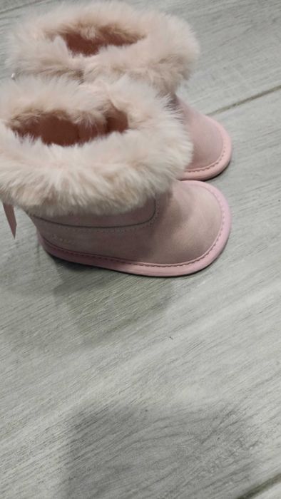Botas bebé Chicco tamanho 16