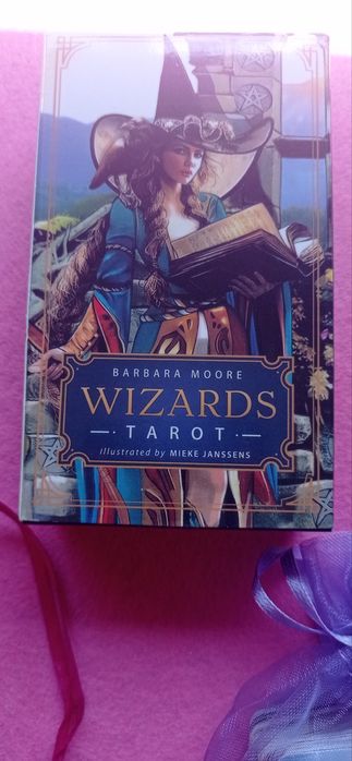 Vendo deck  "Wizards Tarot" novo