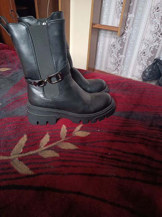 Ботинки женские зимние.