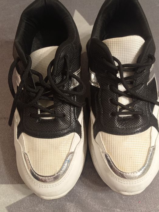 Masywne buty sportowe 39,5/40