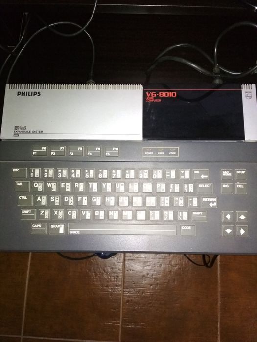 PHILIPS MSX home computer system mod VG 8010 ANO 198364585114840961124