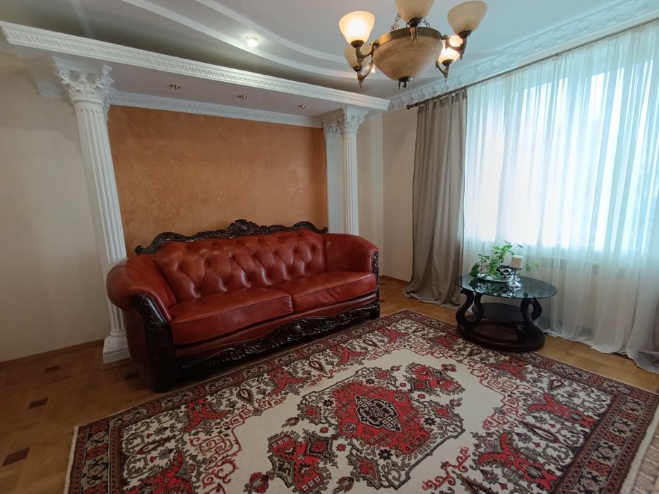 Оренда будинку 4 кімнати, вул. Чернівецька,
