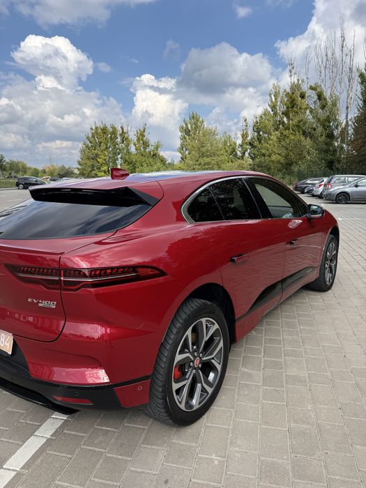 Продаеться jaguar i-pace