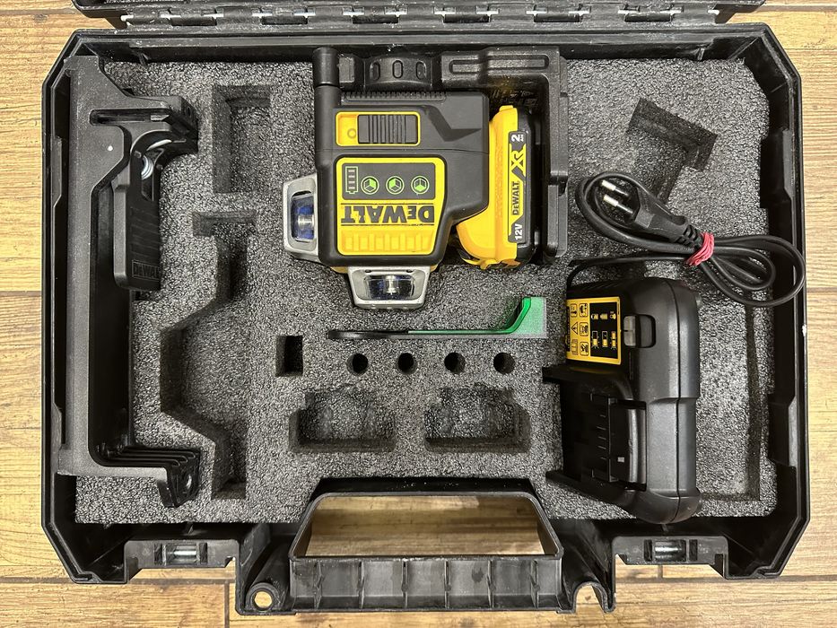 Laser samopoziomujący 360° DeWalt DCE089G + bateria 2AH + DCB107