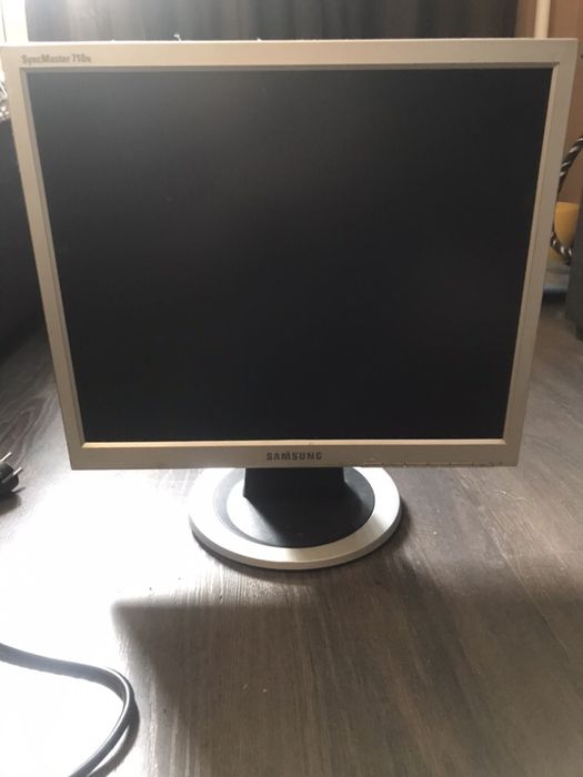 Монитор для компьютера б/у