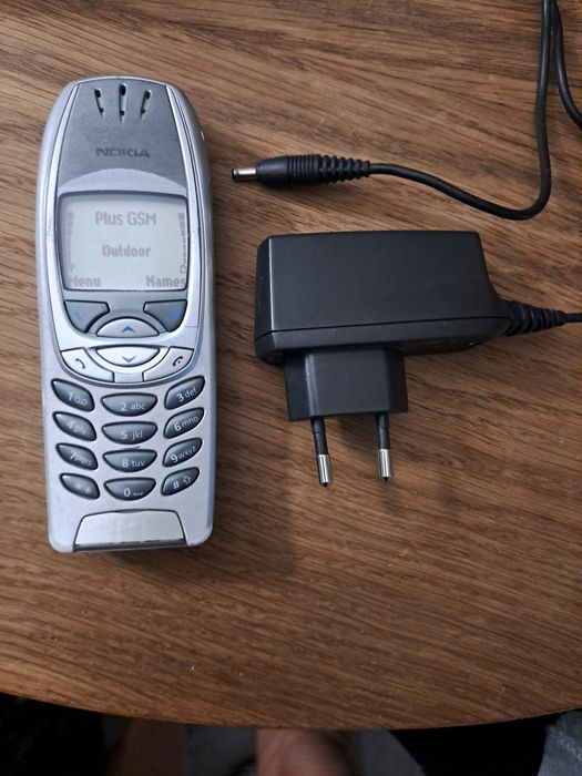 Ponadczasowa Nokia 6310 i  , z Ładowarką. SPRAWNA