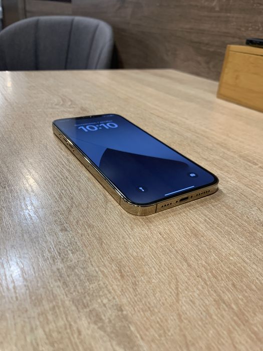 Iphone 12 Pro Max 256gb. Neverlock. Хороший стан. Обмін!