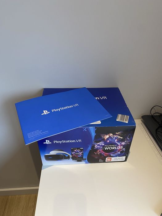 Playstation VR + 2 ps move +PS5 adapter + starter games