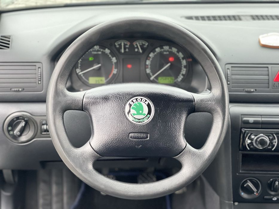 Шкода Октавія Тур