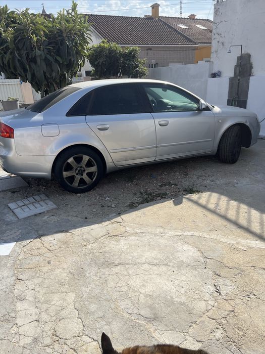 Troco audi  a4 por carrinha de 7 a 9 lugares
