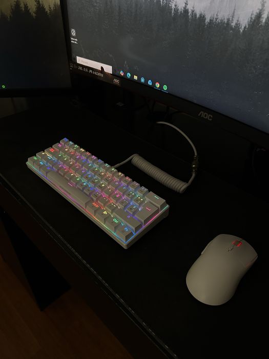 Setup completo para venda (PC + periféricos + monitor)
