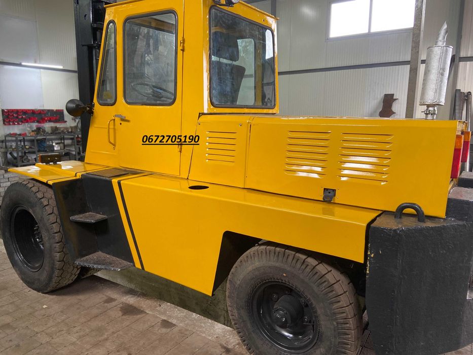 Львівський навантажувач дизельний двигун Д240(мтз80) вантажопідйо 5т