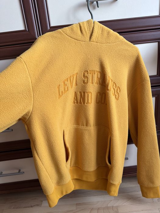 Худі жовте Levis