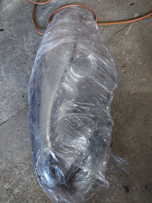 Farol esquerdo renault grande scenic 3 2016