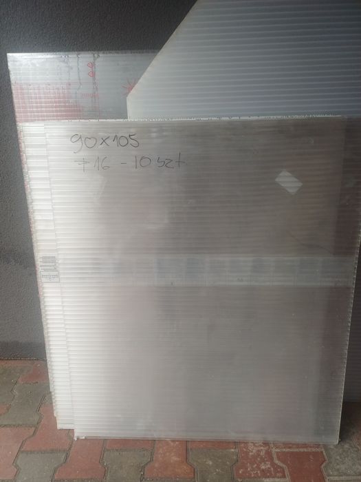 Poliwęglan Komorowy 16 ,20 mm.7 bezbarwny