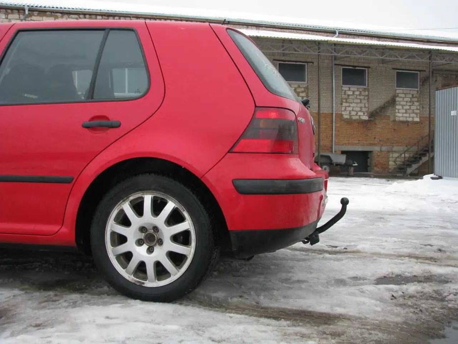 ФАРКОП на Volkswagen Golf 4 5 6 7. Якісне причіпне з повним електропакетом.