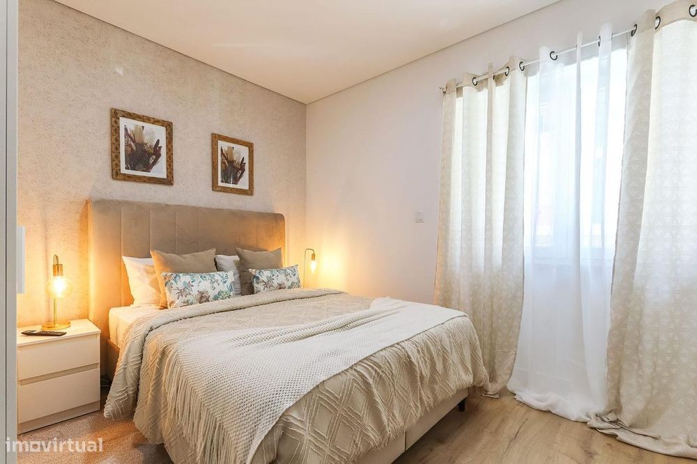 Apartamento T2 + T0 , próximo á Estação CP Cacém