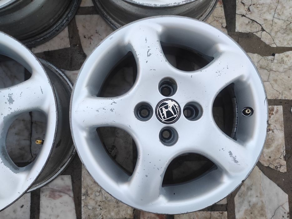 Jantes Especiais 15 4x100 6,5J ET 35 Honda Renault Opel Nissan hyundai