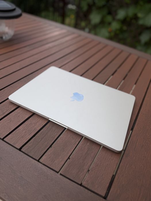 Macbook air m3/ 16 gb ram / dysk 500 gb/ 2024