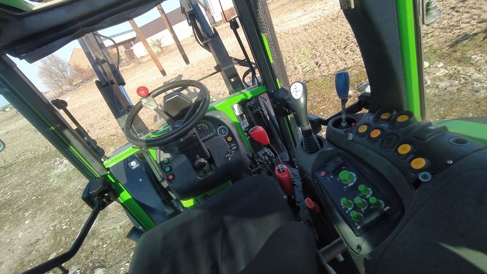 Deutz fahr agroplus 100 z ładowaczem i osprzętem