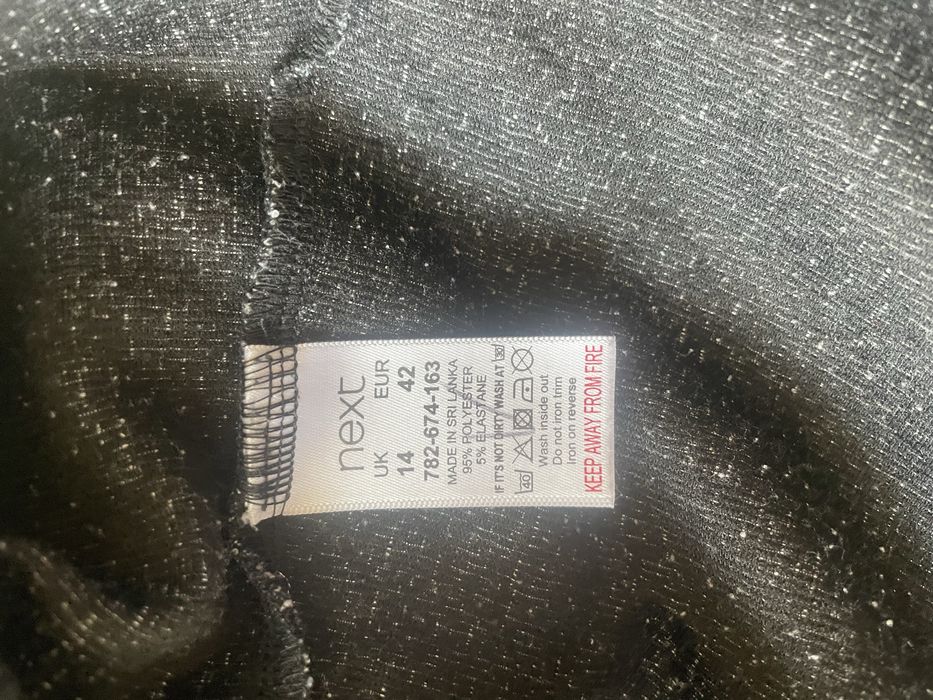 Продам кофту без рукав