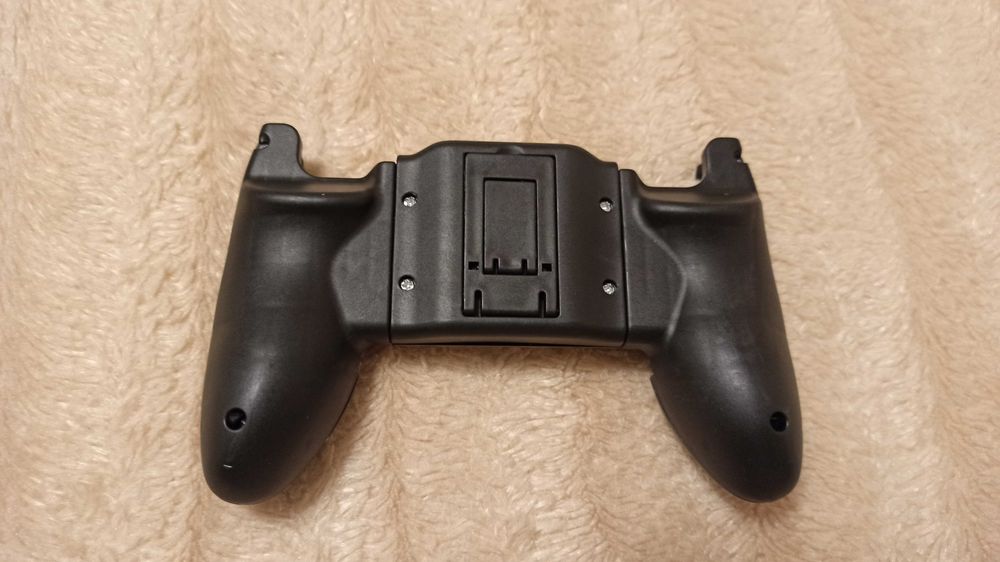 Игровой контроллер-держатель джойстик для смартфона