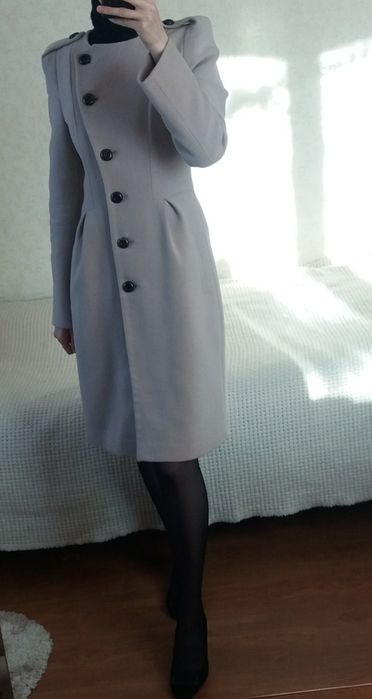 Кашемировое светлое пальто, бежевое шерстяное пальто